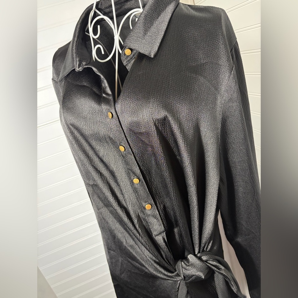 Donna Karan Black Button-Up Shirt with Gold Button Accents - Picture 4 of 7